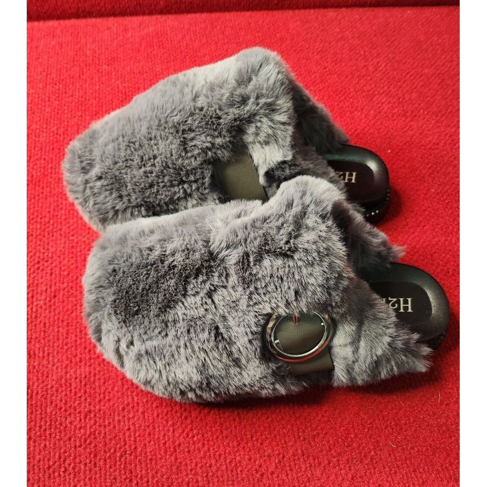 H2K Womens Faux Fur Open-Toe Slippers‎ With Buckle Detail In Gray